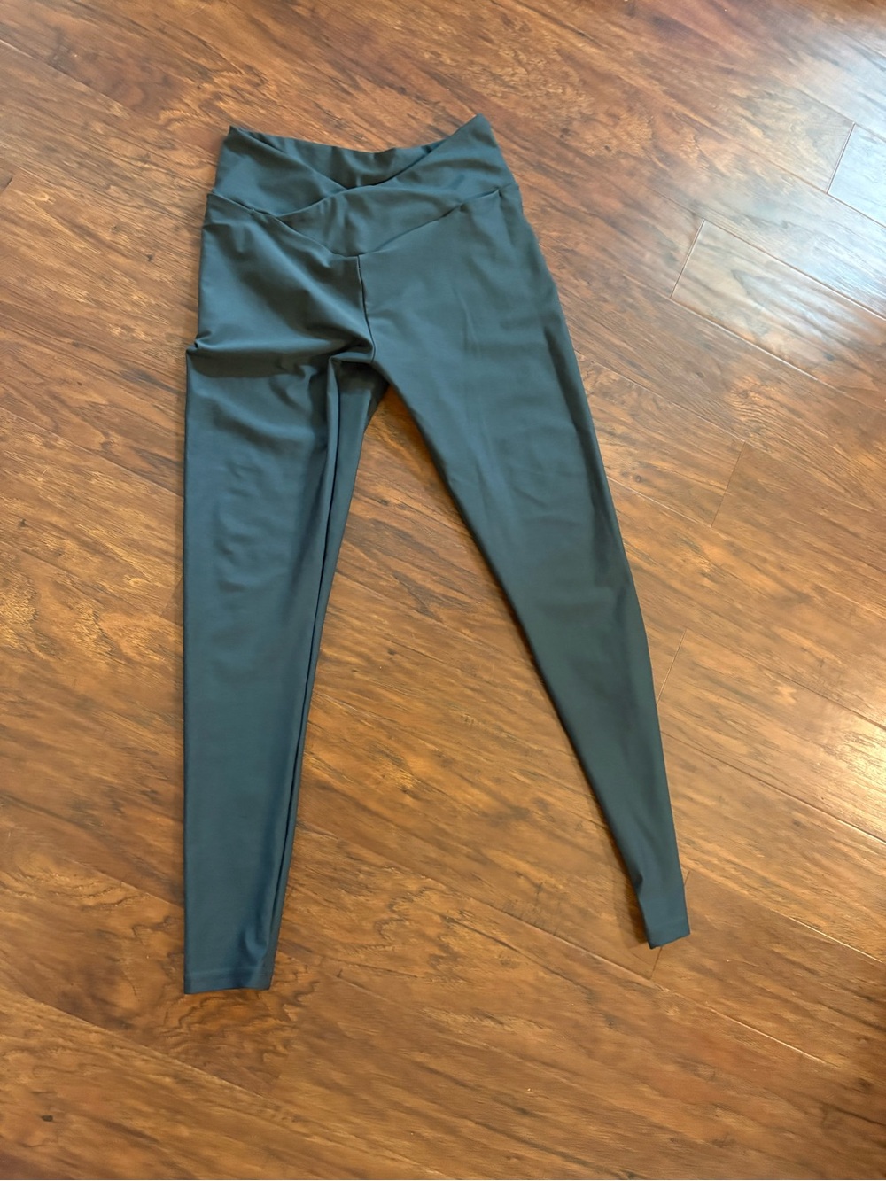 High-Waist Women's Active Leggings in Dark Green/ spandex